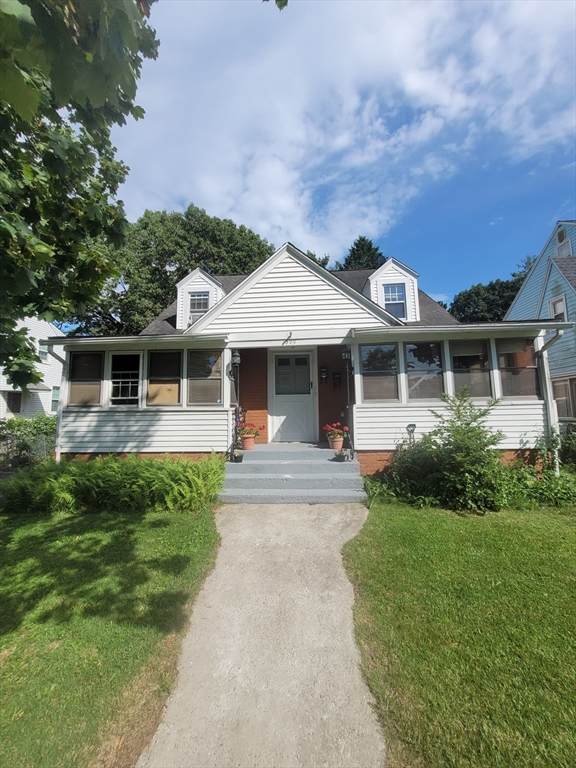 309 Lexington St - Photo 1