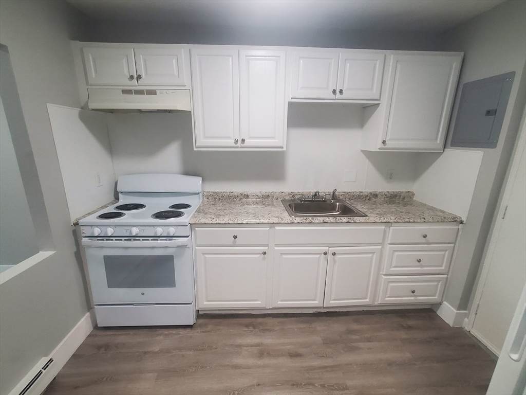 760 Cummins Highway - Photo 1