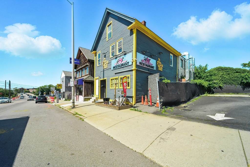 34 S Broadway - Photo 1