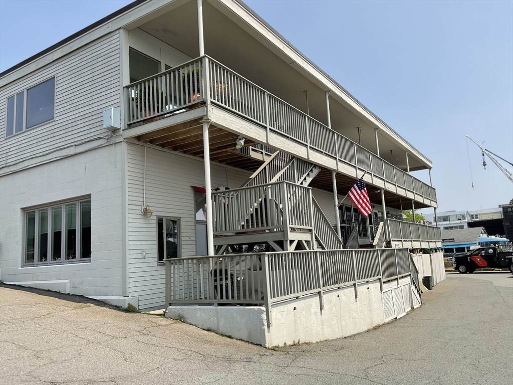 8 Ferry Lane - Photo 1
