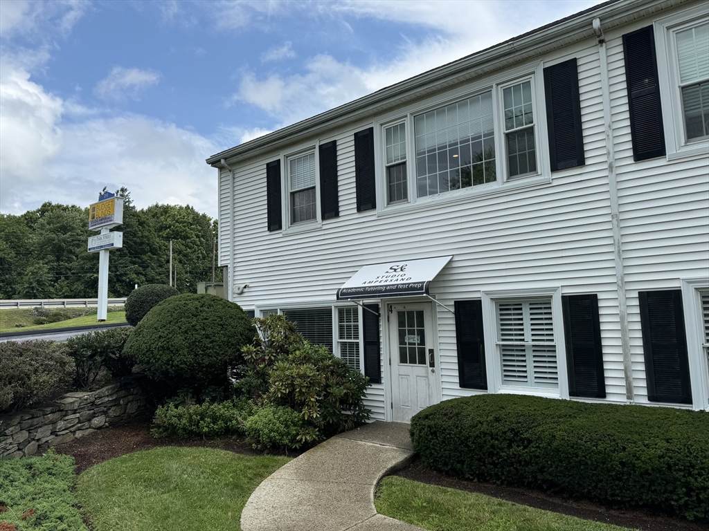 210 Turnpike Road - Photo 1