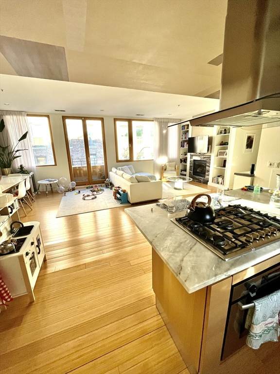 321 W Second - Photo 1
