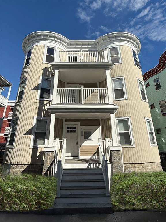4 Sumner Square - Photo 1