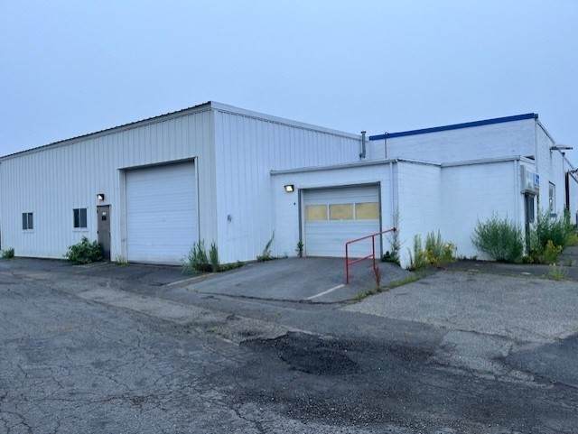207 Highland Ave - Photo 1
