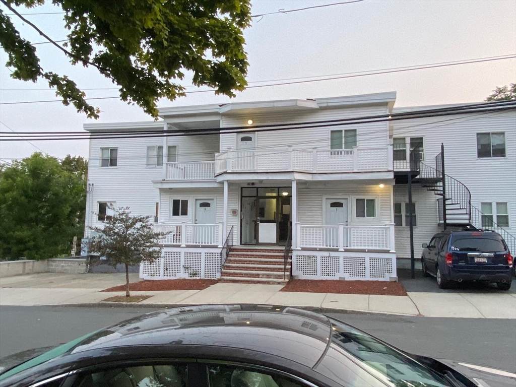 34 Franklin Ave - Photo 1