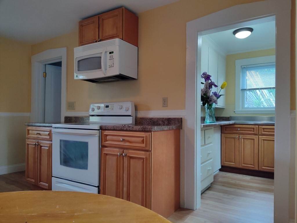411 Broadway - Photo 1