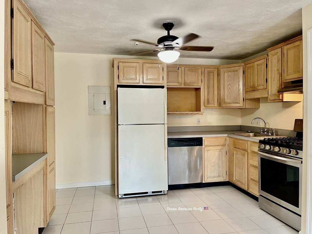 5 Kenmar Drive - Photo 1