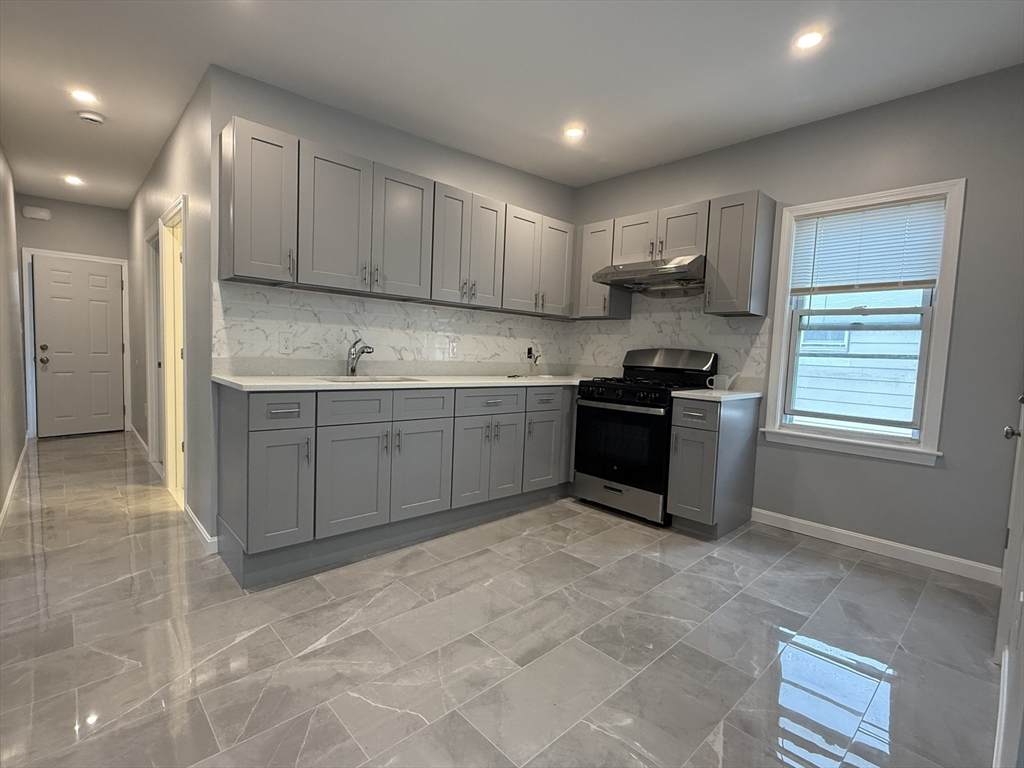 170 Billings Rd - Photo 1