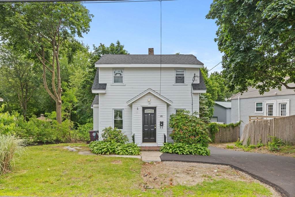 28 Greenwood Ave - Photo 1