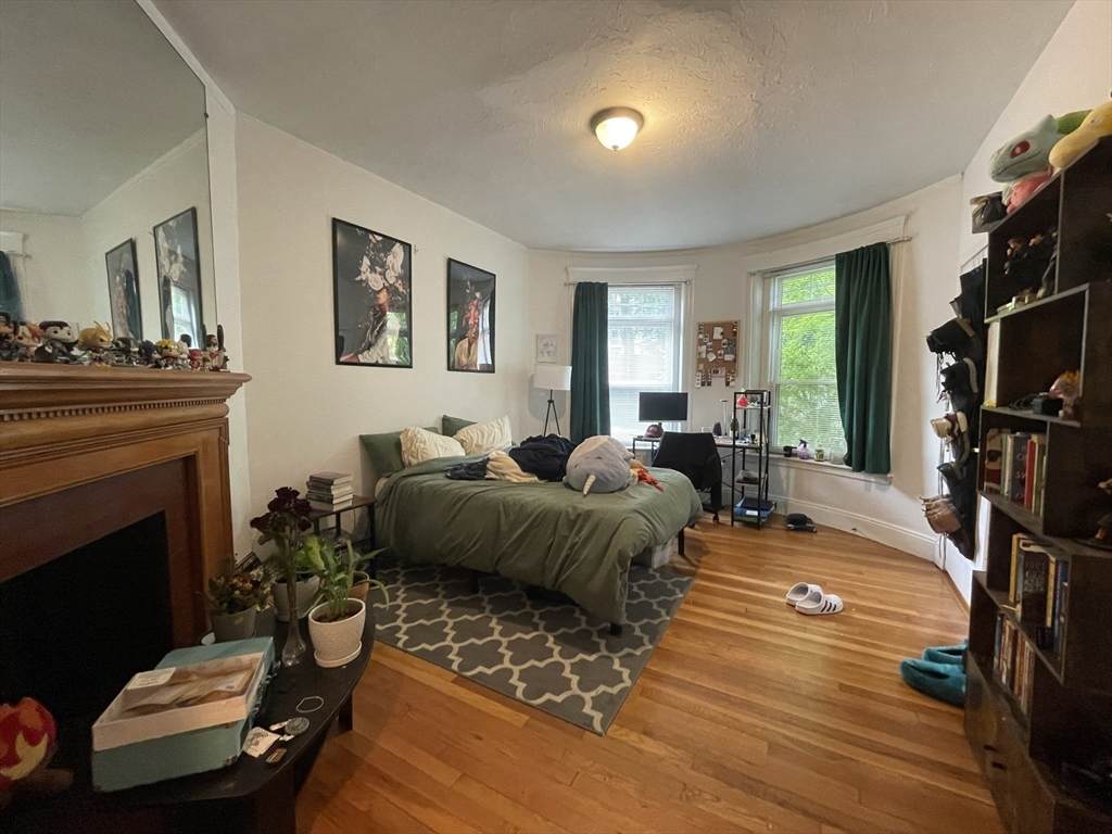 191 Winthrop Rd - Photo 1