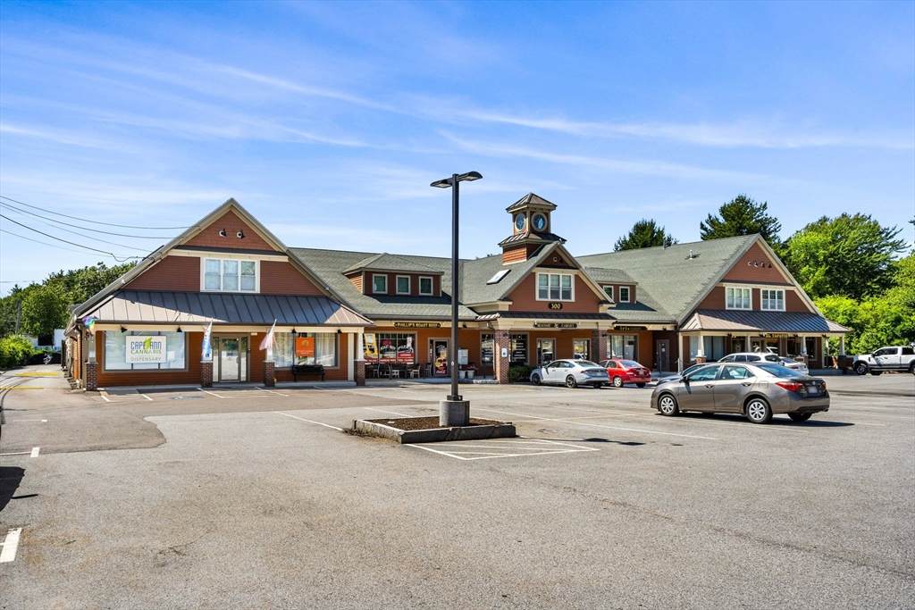 300 Newburyport Turnpike - Photo 1