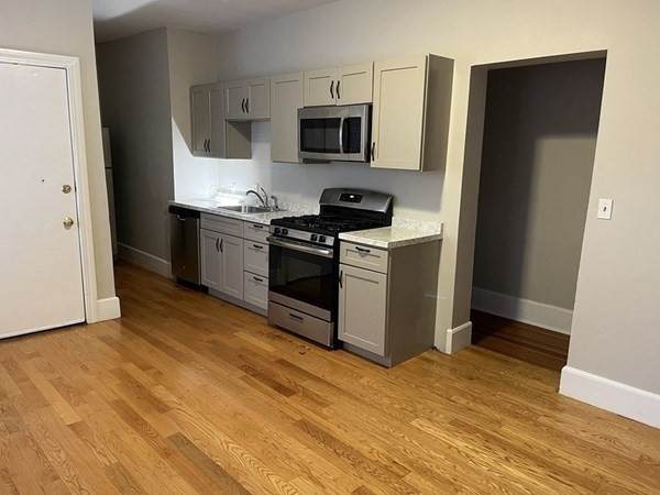 73 Charles Street - Photo 1