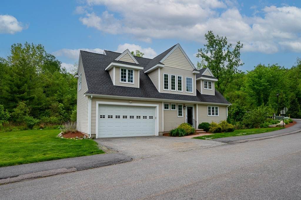 2 Maria Lane - Photo 1