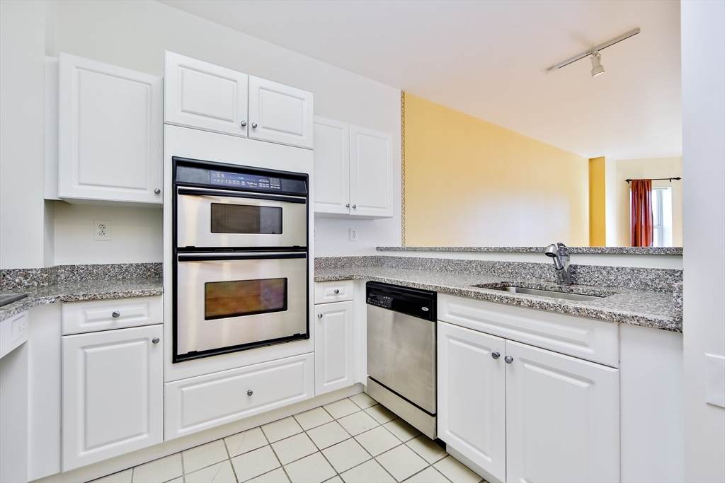 1 Cityview Lane - Photo 1
