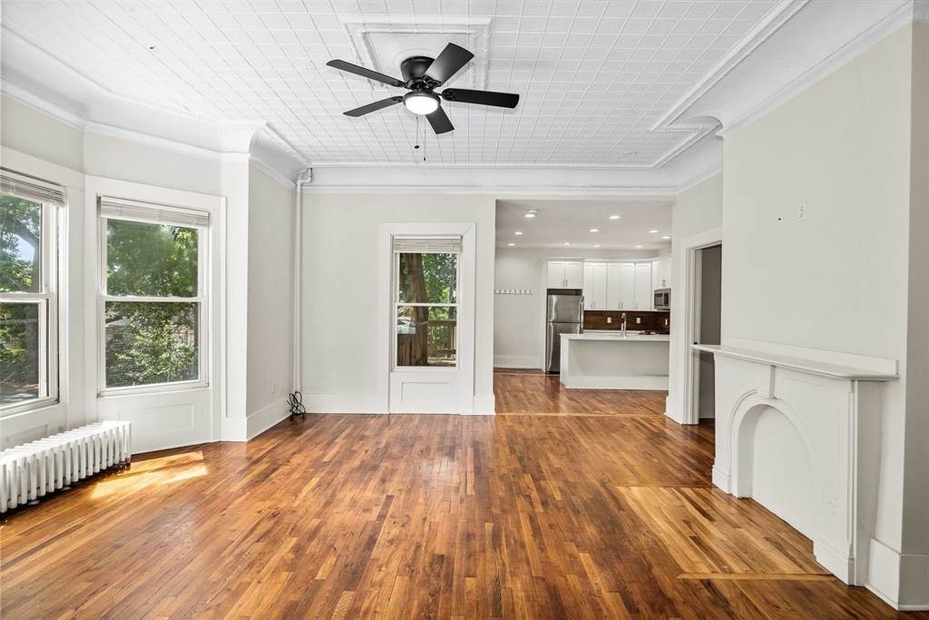 35 Oak Ave - Photo 1