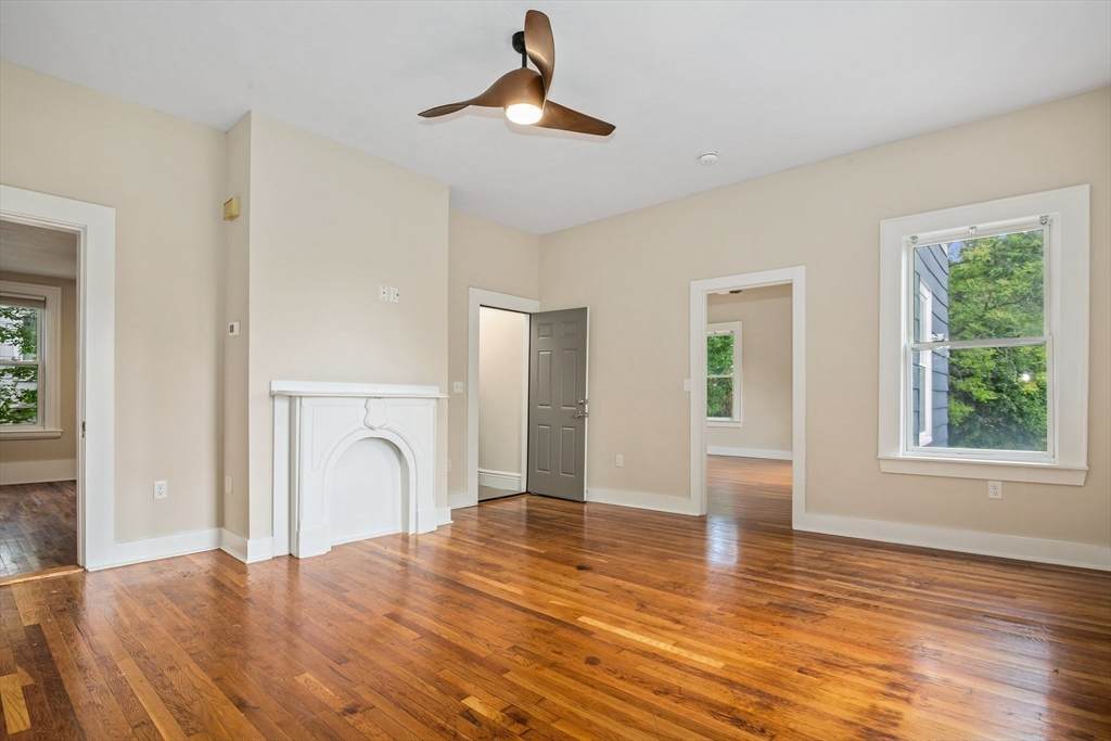 35 Oak Ave - Photo 1