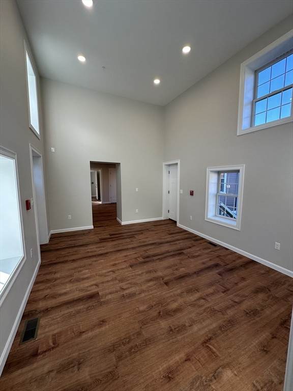 44 Dean St - Photo 1