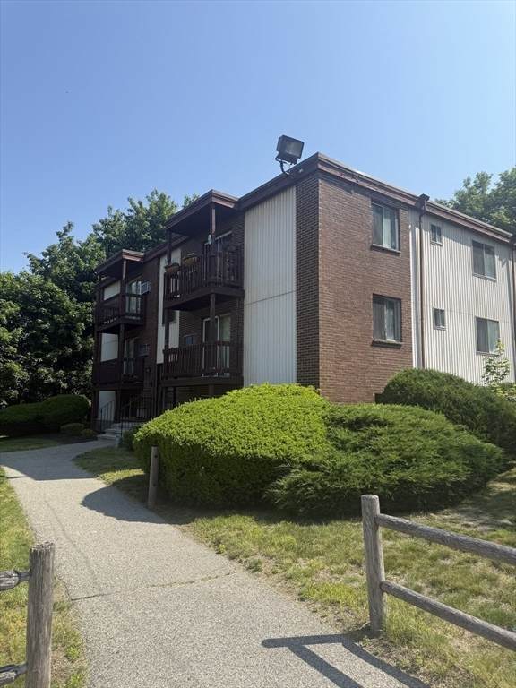 707 Bedford Street - Photo 1