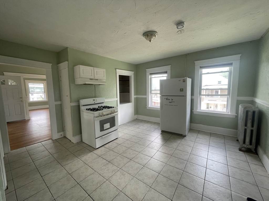 1299 Main - Photo 1
