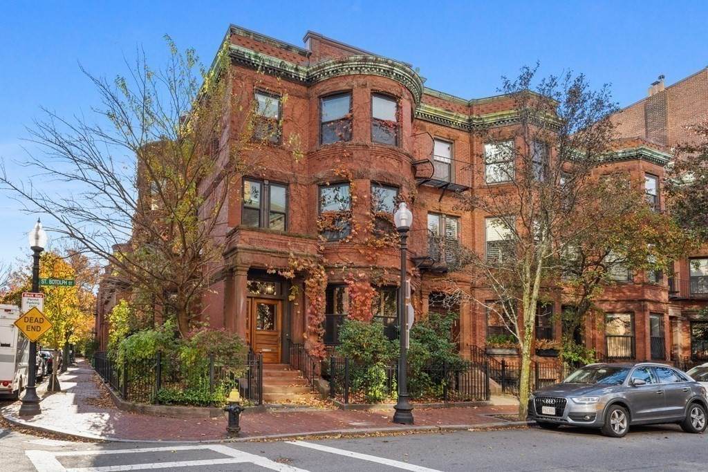 136 Saint Botolph - Photo 1