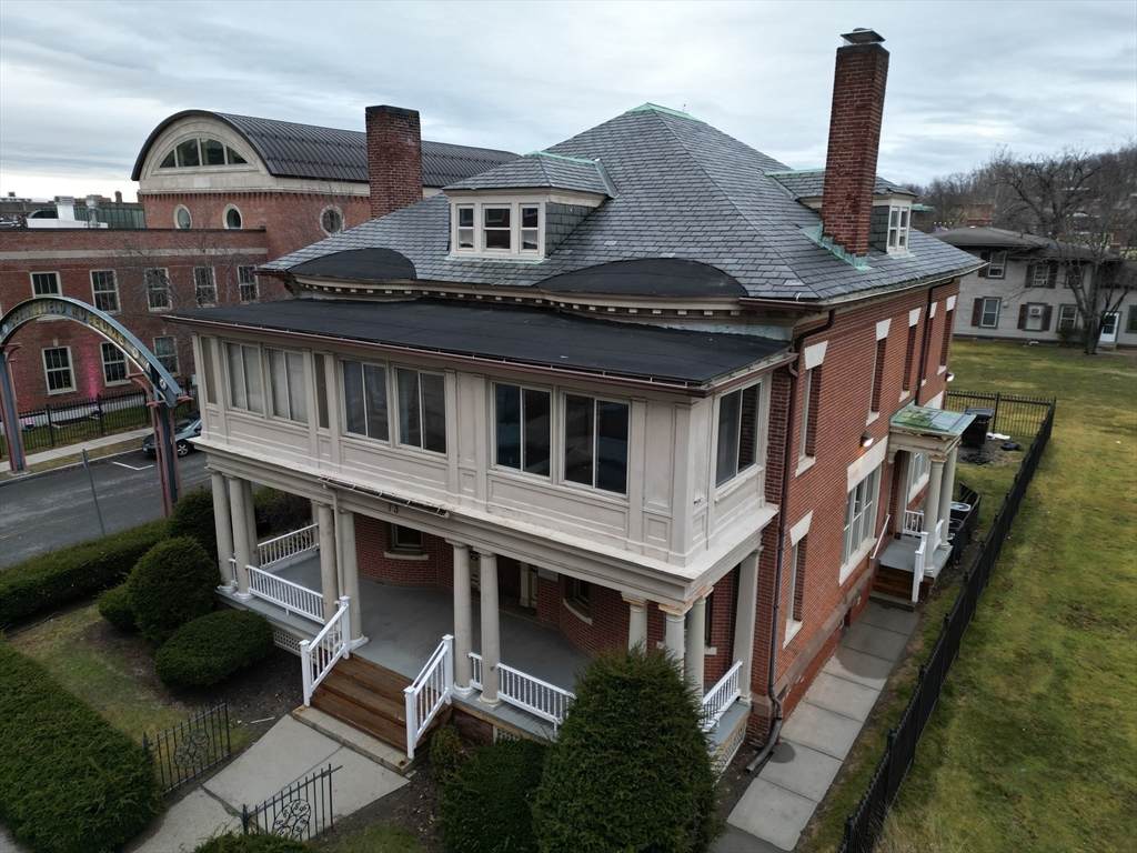 73 Chestnut St - Photo 1