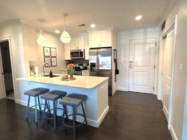 728 East Broadway - Photo 1