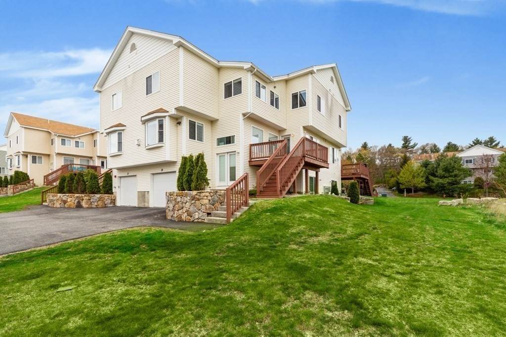 39 John Hancock Dr - Photo 1