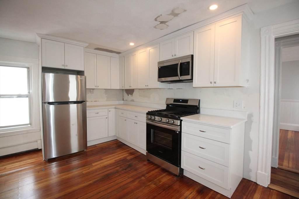 12 Albion Place - Photo 1