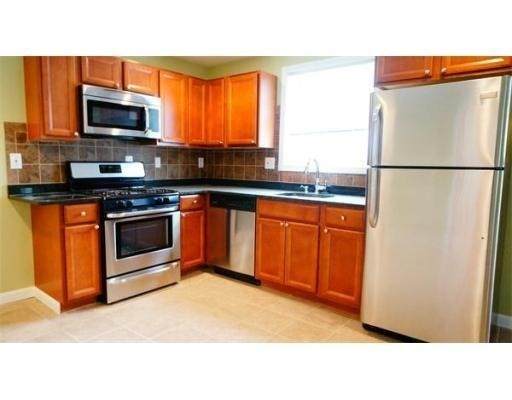 213-215 Newton - Photo 1
