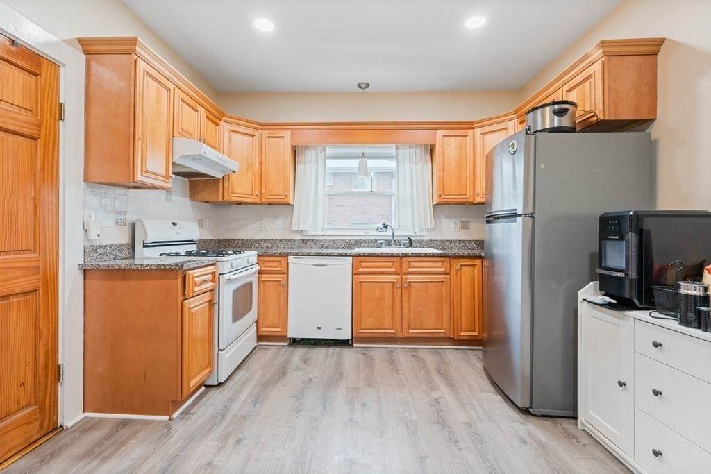 12 Plymouth St - Photo 1