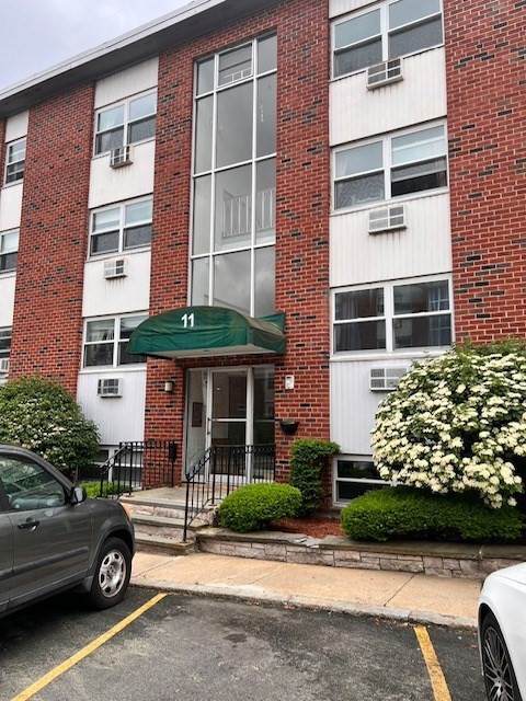 11 Commonwealth Ct. - Photo 1