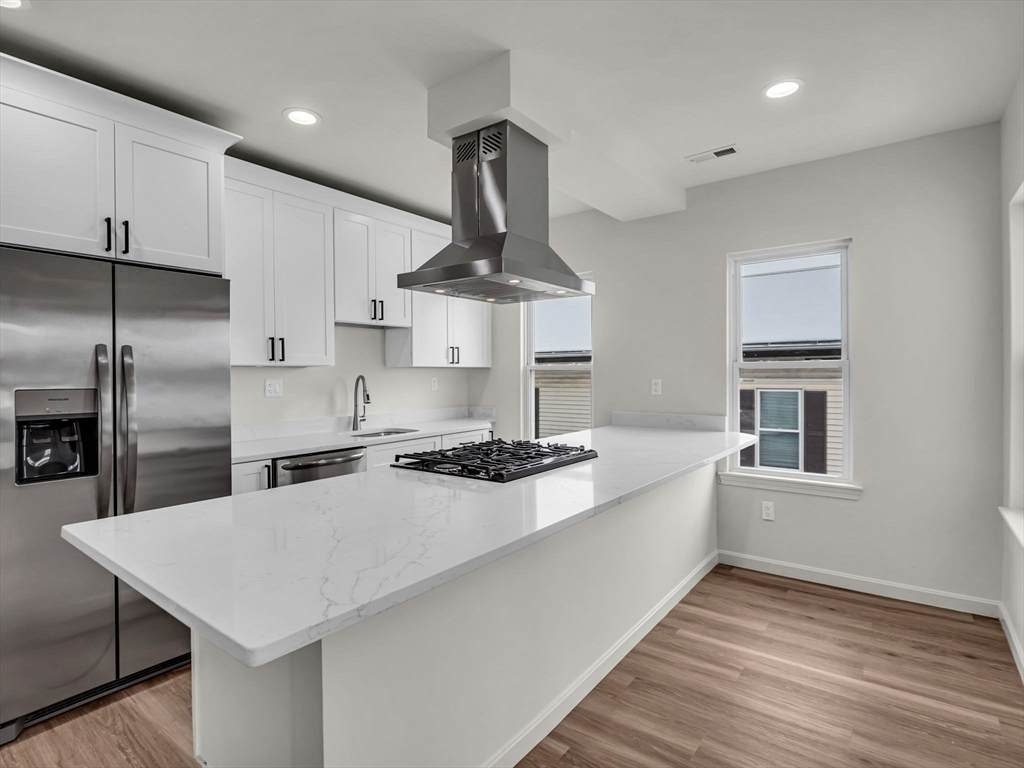 12 Alpine St - Photo 1