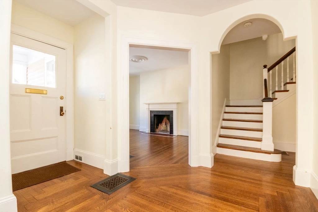 16 Fletcher St - Photo 1