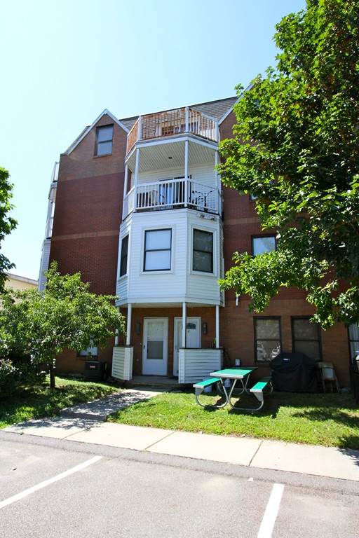 336 Adams St - Photo 1