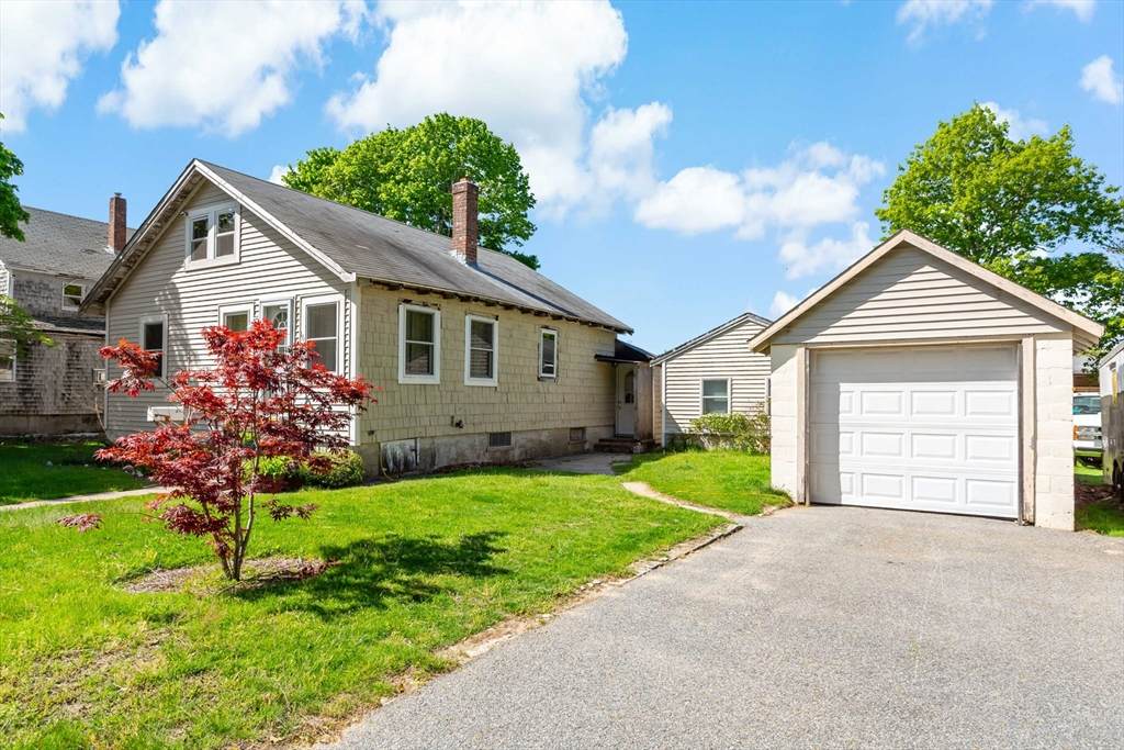 16 Annette Avenue - Photo 1