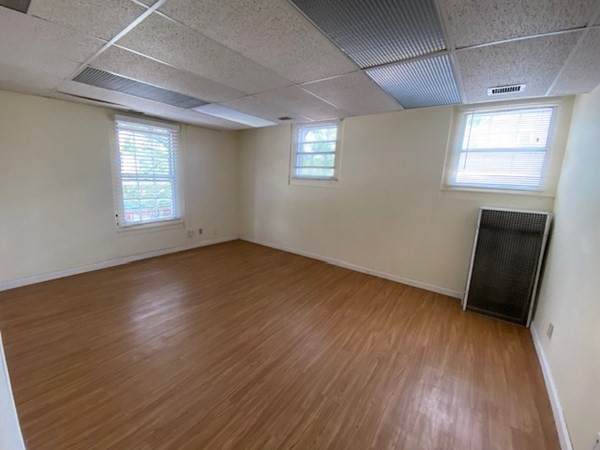 320 Washington St - Photo 1