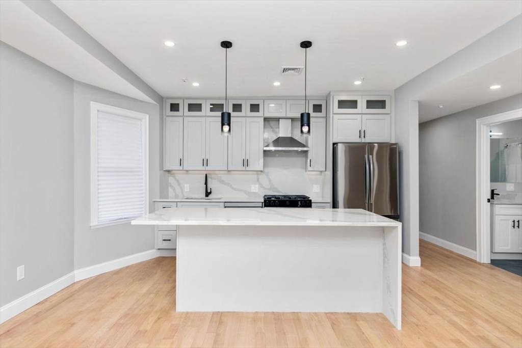 755 Boylston St - Photo 1