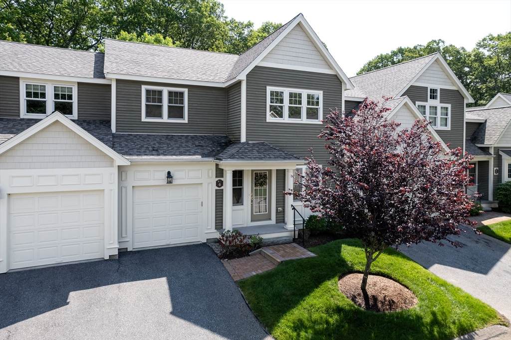 4 Lowell Dr - Photo 1