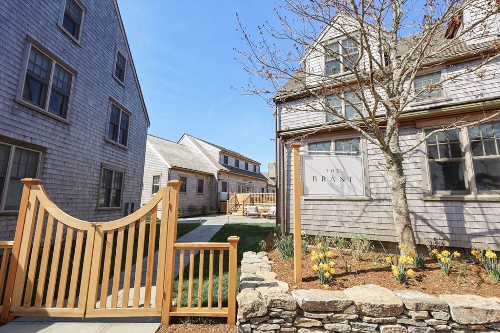 6 N Beach St - Photo 1
