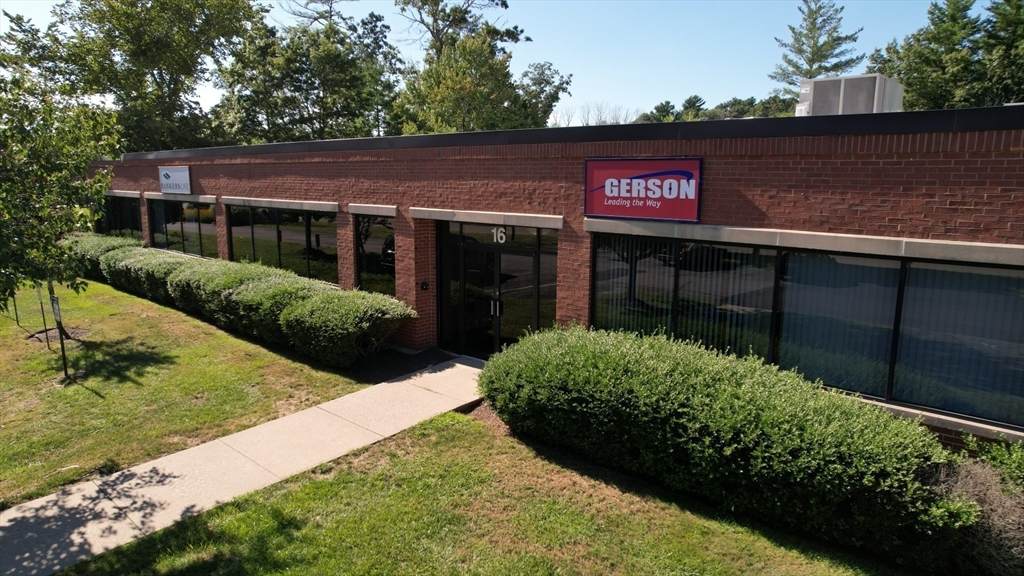16 Commerce Blvd - Photo 1