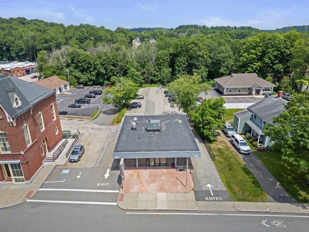 12 School St - Photo 1