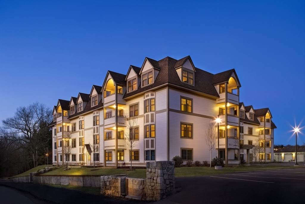 12 Russell Rd - Photo 1