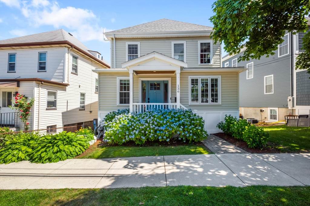 136 Pauline St - Photo 1