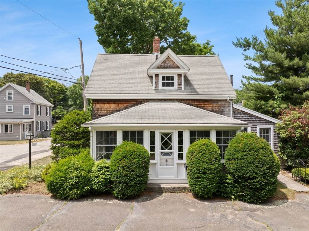 8 Lorraine St - Photo 1