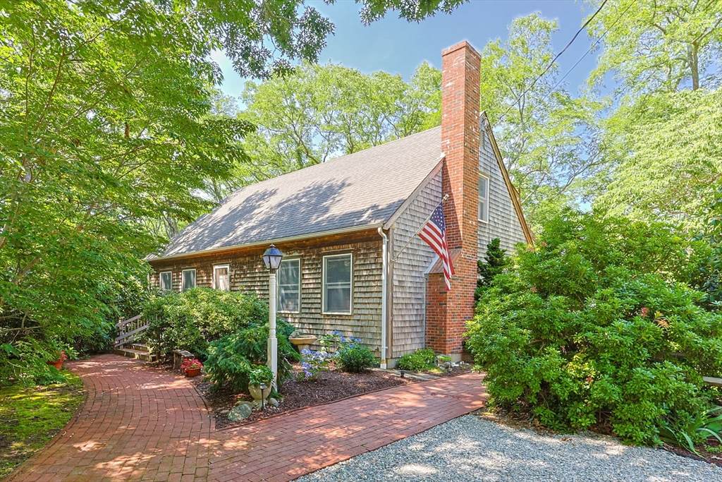 10 Bradford Lane - Photo 1