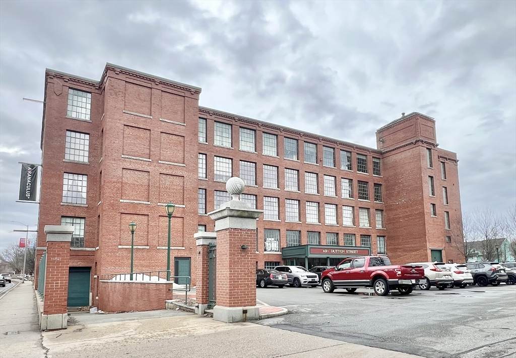 491 Thorndike Street - Photo 1
