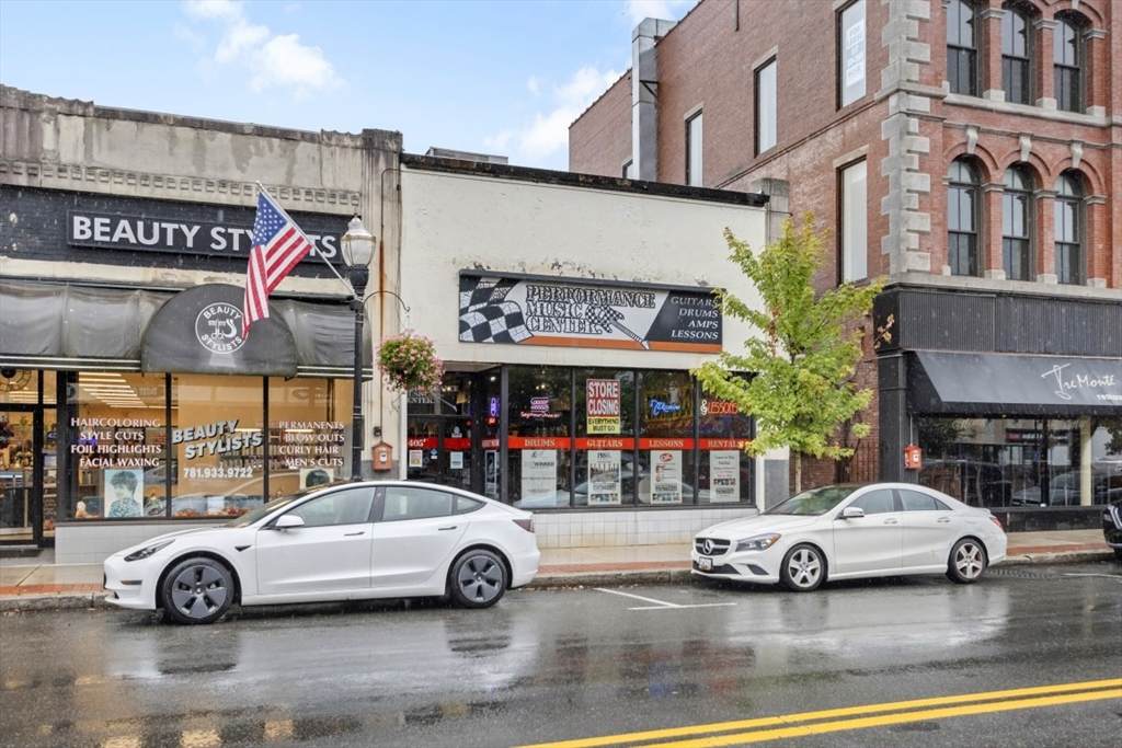 405 Main Street - Photo 1