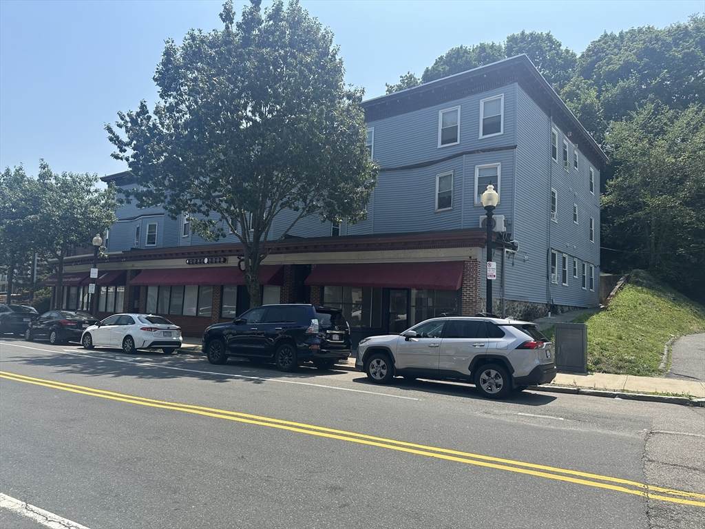 580 Washington St - Photo 1