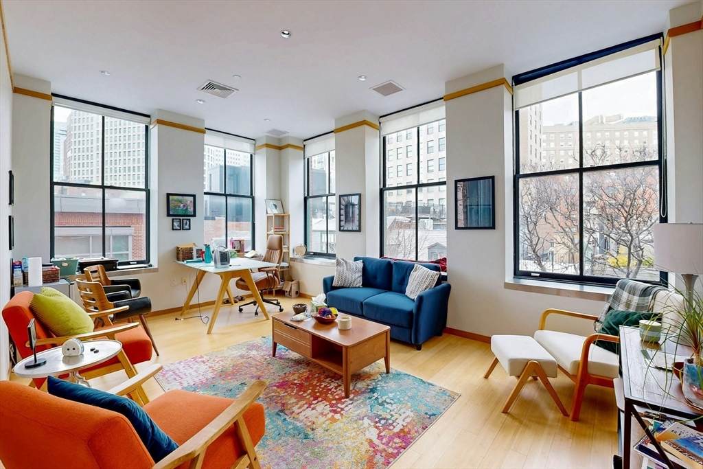 40 Winchester St - Photo 1