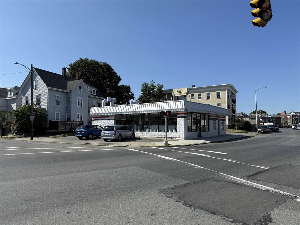 184 Lewis Street - Photo 1
